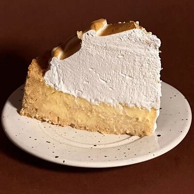 Лимонный пирог (кусочек) в Biscuit House по цене 600 ₽