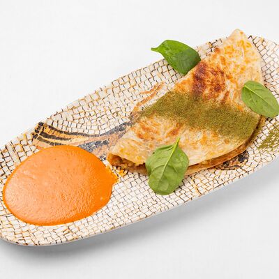 Чахохбили из курицы в хрустящей лепёшке в Гоген по цене 864 ₽