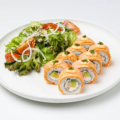 Филадельфия гриль с лососем и угремв Kuji Sushi по цене 1400 ₽