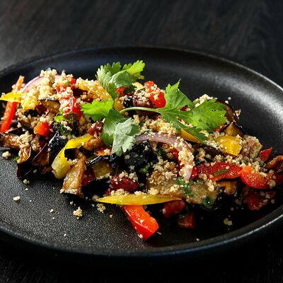 Грузинский салат в Loca Pizza по цене 360 ₽