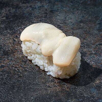 Суши с гребешком в Вкусно Суши по цене 140