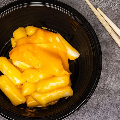 Блюдо №57 Чиз токпокки в Капэ по цене 535 ₽