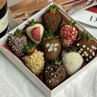 Клубника в шоколаде Tasty в Sweets