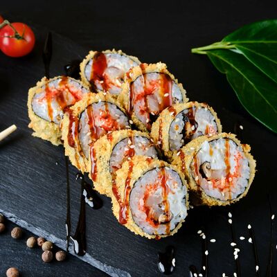 Ролл Темпура угорь и краб в Суши и Роллы по цене 699 ₽