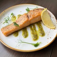 Стейк из лососяв Брассерия 033