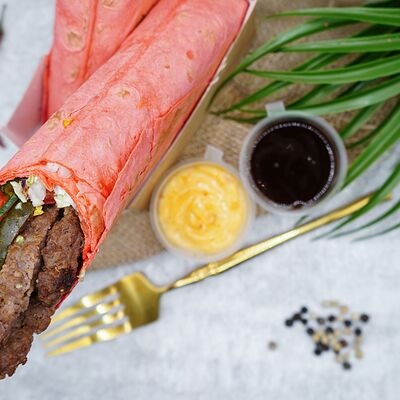 Комбо с говядиной в лаваше в VПИТЕ по цене 639 ₽