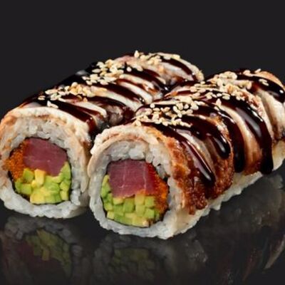 Ролл Золотой Дракон в Sushi Kama по цене 780 ₽