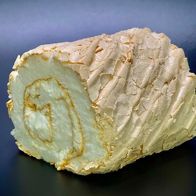 Меренговый рулет в Пекарня Любимая Бажова по цене 420 ₽