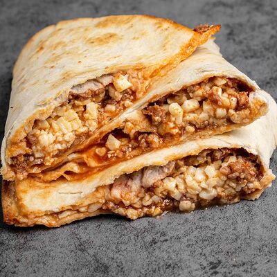 Кесадилья с мясом в Hello Pizza по цене 279 ₽