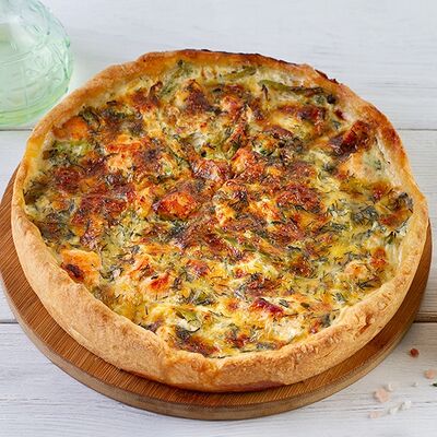 Киш с семгой, брокколи и сыром в Пекарня Кулинария Пиццерия ОБОЖАЮТВСЕ! по цене 1599 ₽
