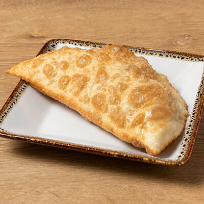 Чебурек с мясом в TeaRoom по цене 443 ₽