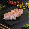 Ролл Филадельфия с лососем татаки в Веселый Самурай Sushi Premium по цене 974