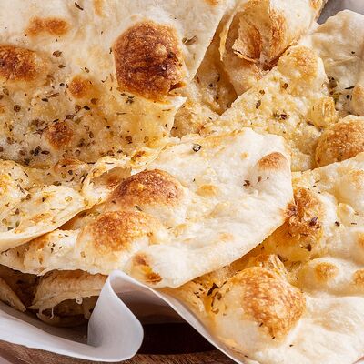 Фокачча с пармезаном в Avgust13 по цене 590 ₽