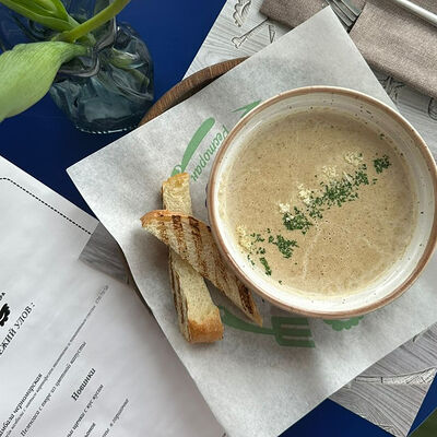 Суп-пюре грибной в Эник Беник по цене 660 ₽