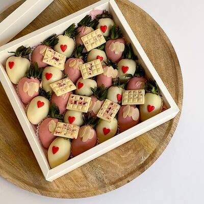 Клубничный набор Верона большой в Клубника по цене 6990 ₽