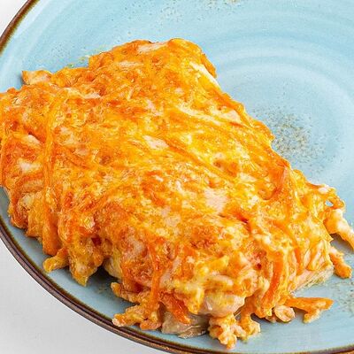 Горбуша, запеченная под овощами в Вилка Ложка по цене 328 ₽