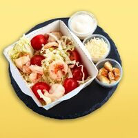 Салат Цезарь с креветками в СушиВо