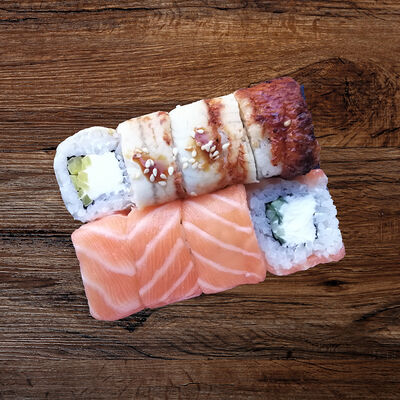 Ролл Филадельфия премиум в Умами суши по цене 715 ₽