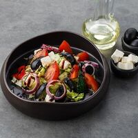 Салат Греческий в First House Burger