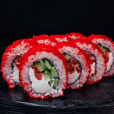 Калифорния с лососем в BBS Kitchen по цене 1089 ₽