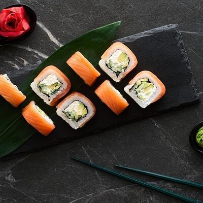 Филадельфия классическаяв SUSHI LAND LUXURY по цене 1299 ₽