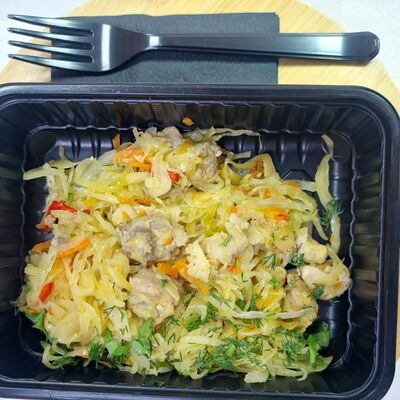 Капуста по-домашнему, тушеная со свининой в Домашняя кухня по цене 280 ₽