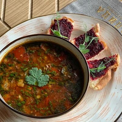 Харчо из телятины с брускеттой в Столица по цене 770 ₽