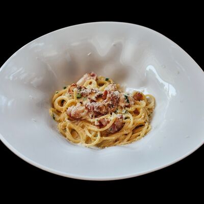 Спагетти Карбонара в сливочном соусе в Лаверна по цене 690 ₽