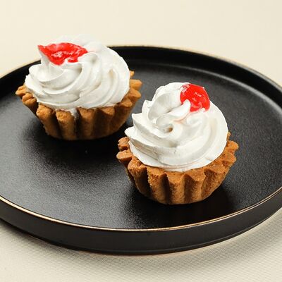 Корзиночка Зимняя вишня в Ля Галетт по цене 110 ₽