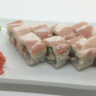 Роллы с беконом в Братик Томатик по цене 349 ₽