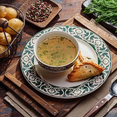 Эчпочмак с бульономв Пельмения по цене 507 ₽