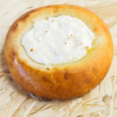 Ватрушка с творогом в Пирожковая по цене 90 ₽