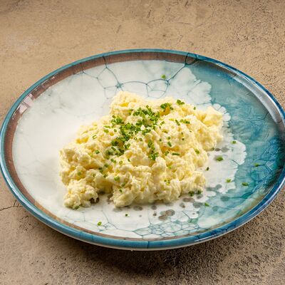 Скрембл из 3 - х яиц в У рыбака по цене 250 ₽