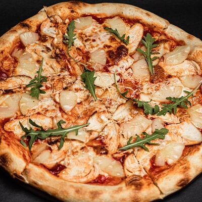 Пицца Гавайи в Рога Лося по цене 580 ₽