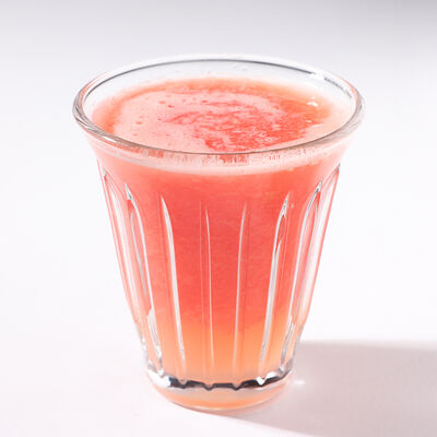 Грейпфрутовый фреш в АВЛИ бистро по цене 550 ₽