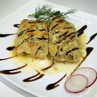 Голубцы в томатно-сливочном соусе в Бистро шеф