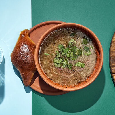 Харчо в Хачапури и Вино по цене 378 ₽