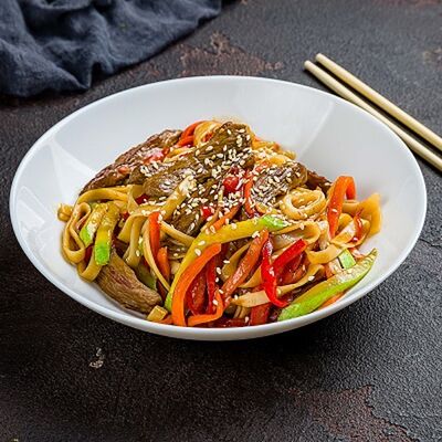 Пшеничная лапша в King WokRoll по цене 240 ₽