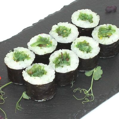 Мини-ролл с чукой в Суши Пати по цене 190 ₽