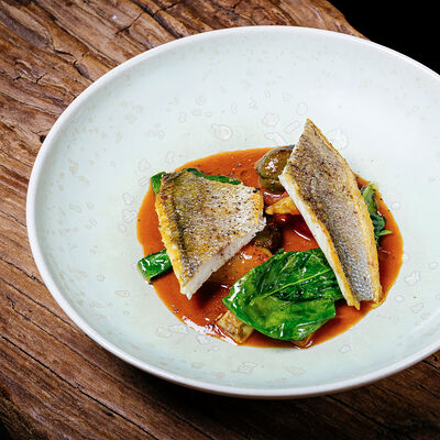 Сибас по-лигурийски в Чешуя по цене 1300 ₽