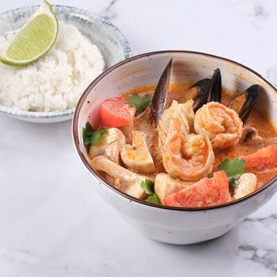 Том ям с морепродуктами L (250 г) в Мама ресторан по цене 690 ₽