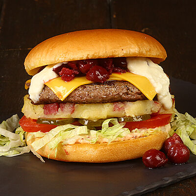 Черри бекон бургер в T.G.I. Friday's по цене 945