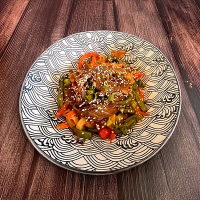 Удон с говядиной в Kekou Вкусная еда по цене 590 ₽