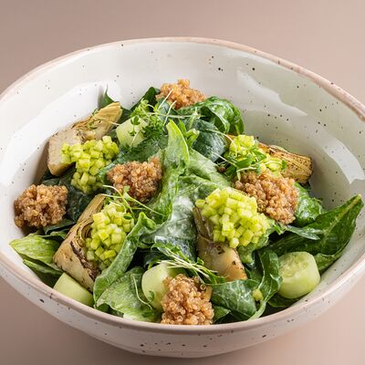 Романо, шпинат, киноа и крем из орехов в Винология по цене 590 ₽