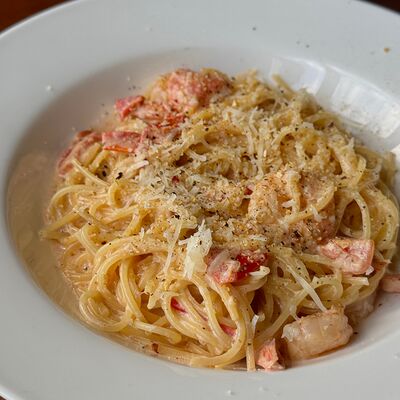 Паста с креветками и черри в сливочном соусе в Мокко по цене 520 ₽