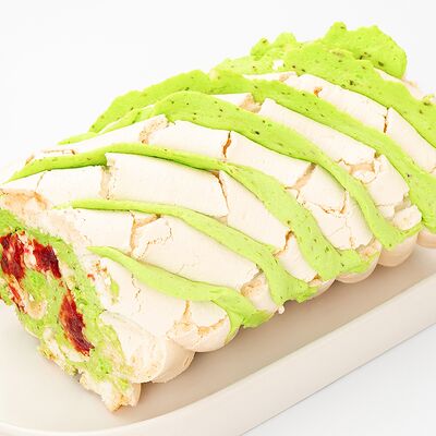  Меренговый рулет с фисташкой и малинойв Болтушка кулинария-кондитерская по цене 1215 ₽