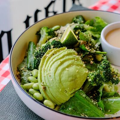 Зеленый салат в STAY GOLD по цене 649 ₽