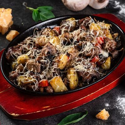 Жаркое по-охотничьи в Добрый Мерлин по цене 660 ₽