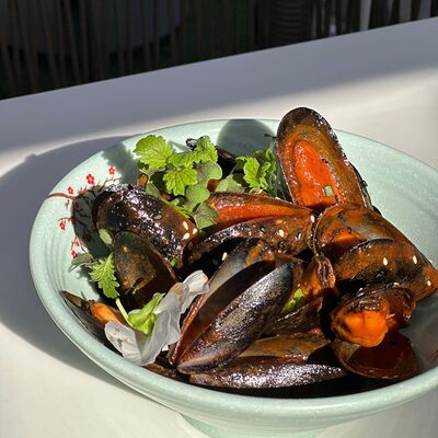 Мидии в томатном соусе в Domo по цене 760 ₽