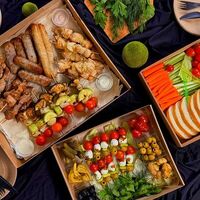 Сет-гриль Сезон охоты с разносолами в Boom Box Catering